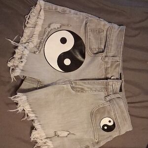 AKIRA Gray Yin Yang Jean Shorts